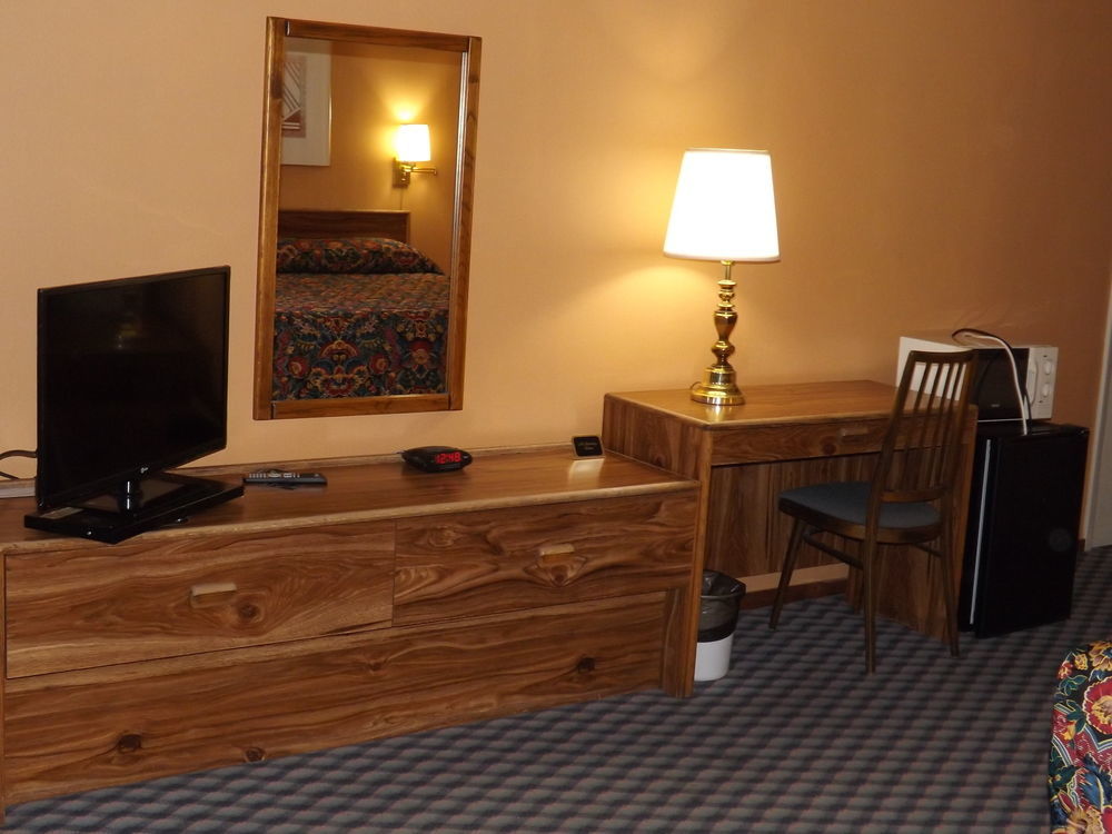 Tristar Inn Xpress Tucumcari Eksteriør billede