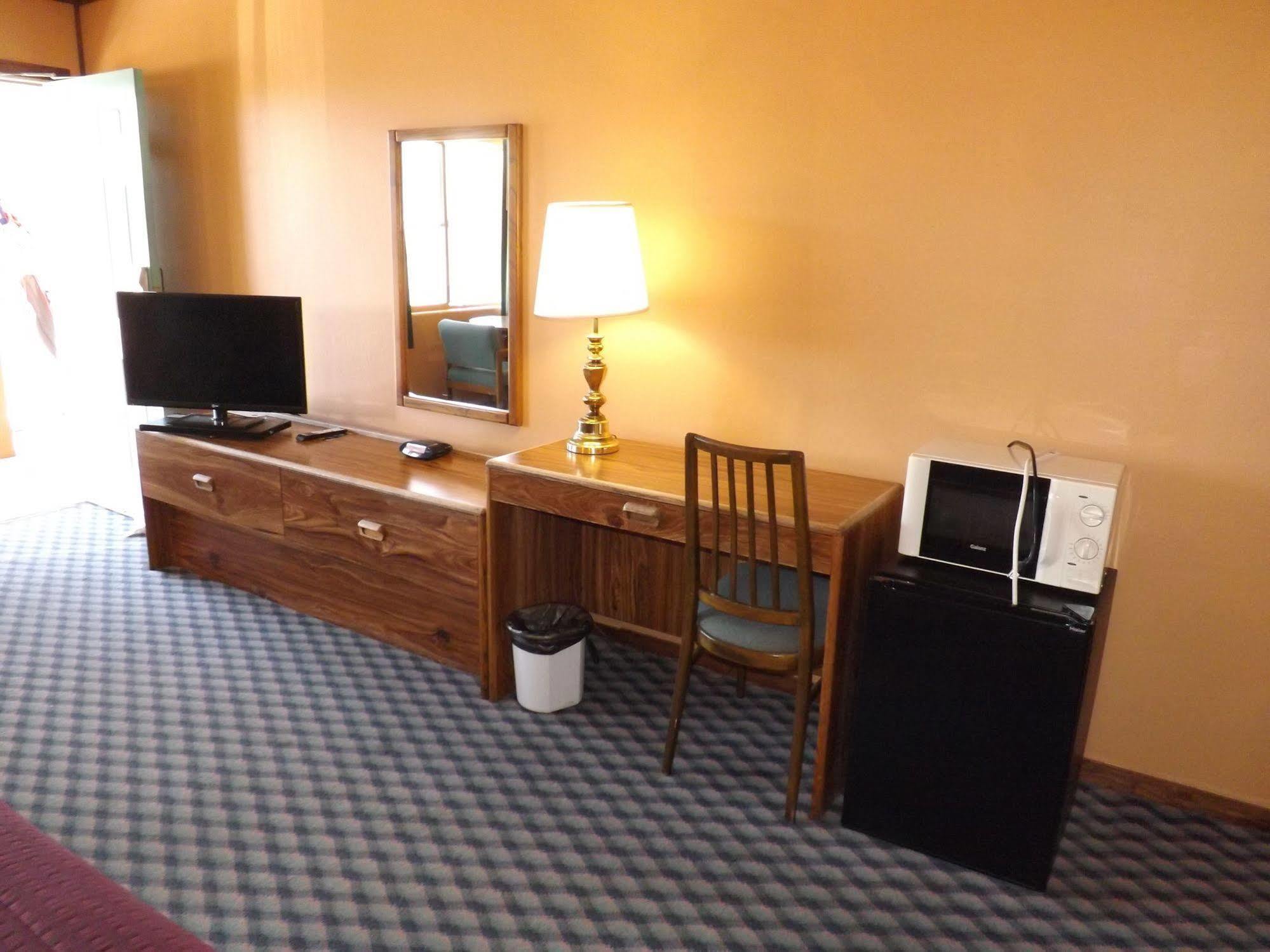 Tristar Inn Xpress Tucumcari Eksteriør billede