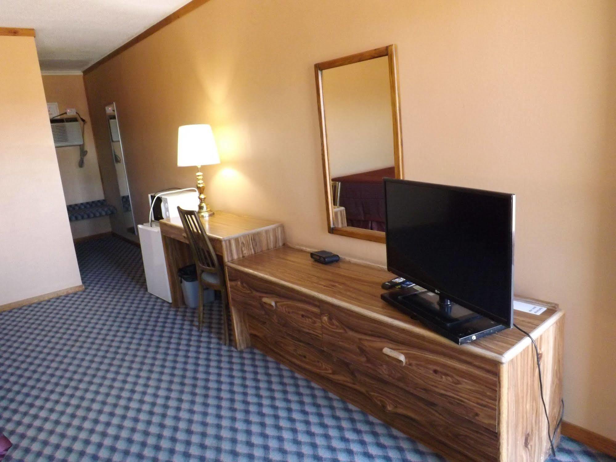 Tristar Inn Xpress Tucumcari Eksteriør billede