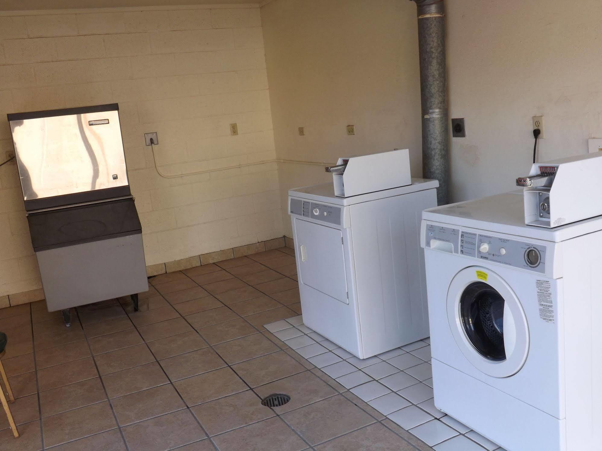 Tristar Inn Xpress Tucumcari Eksteriør billede