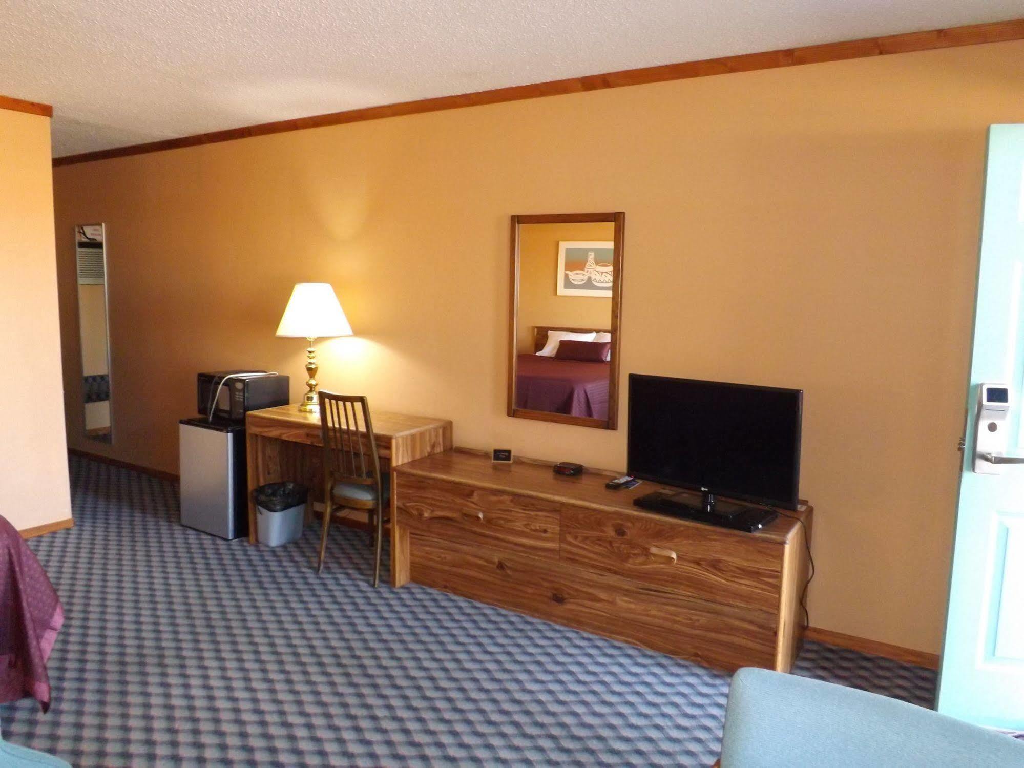 Tristar Inn Xpress Tucumcari Eksteriør billede